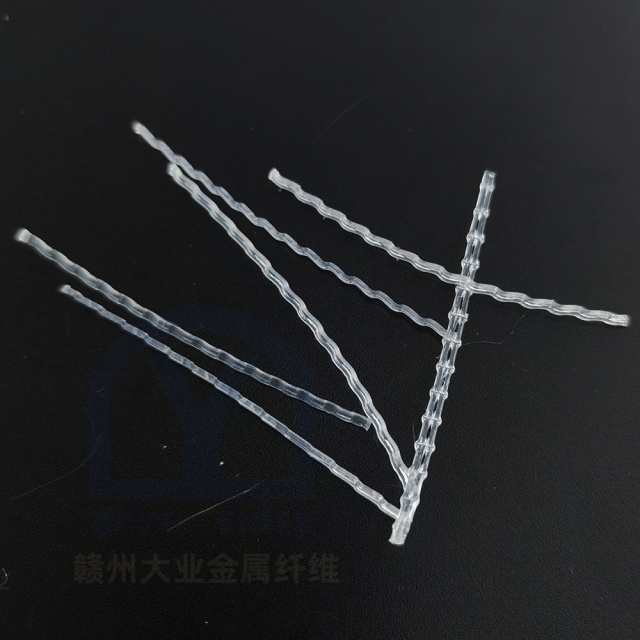 波浪白色合成粗纤维